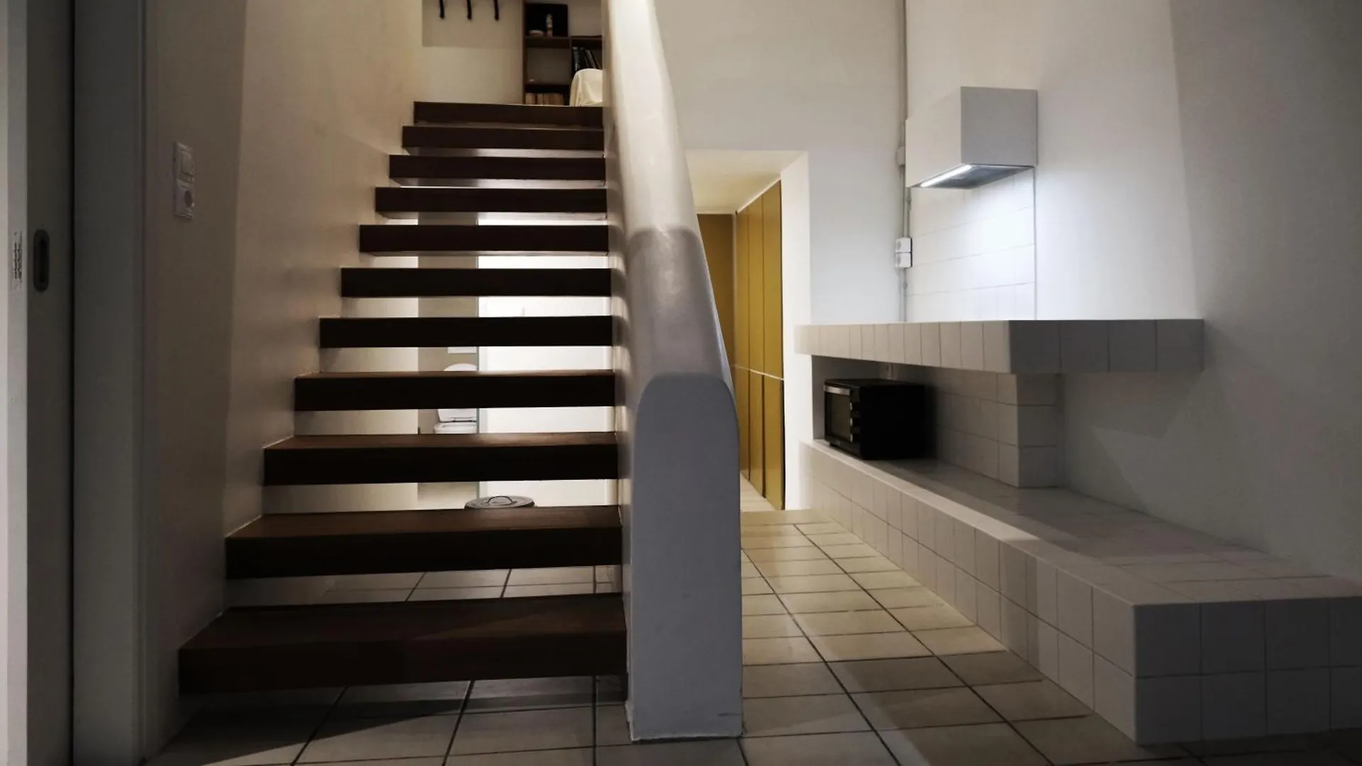 イラクリオンΑρχιτεκτονικό Loft Με Ιδιωτικό Κήποアパートメント